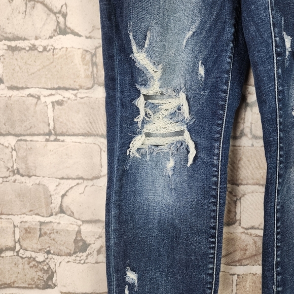 Judy Blue Jeans Boyfriend Fit Distressed Factory Fade Medium Blue Size 5/27 - Picture 11 of 15